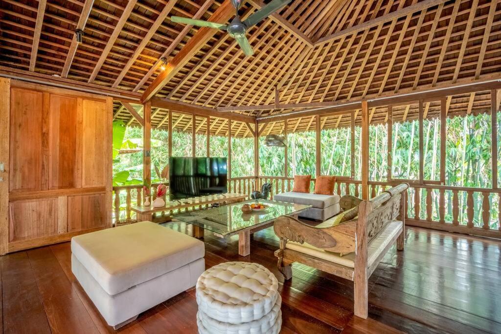 Secret River Villa - Luxury Villa 5 Bedrooms - Kerobokan - Canggu ภายนอก รูปภาพ