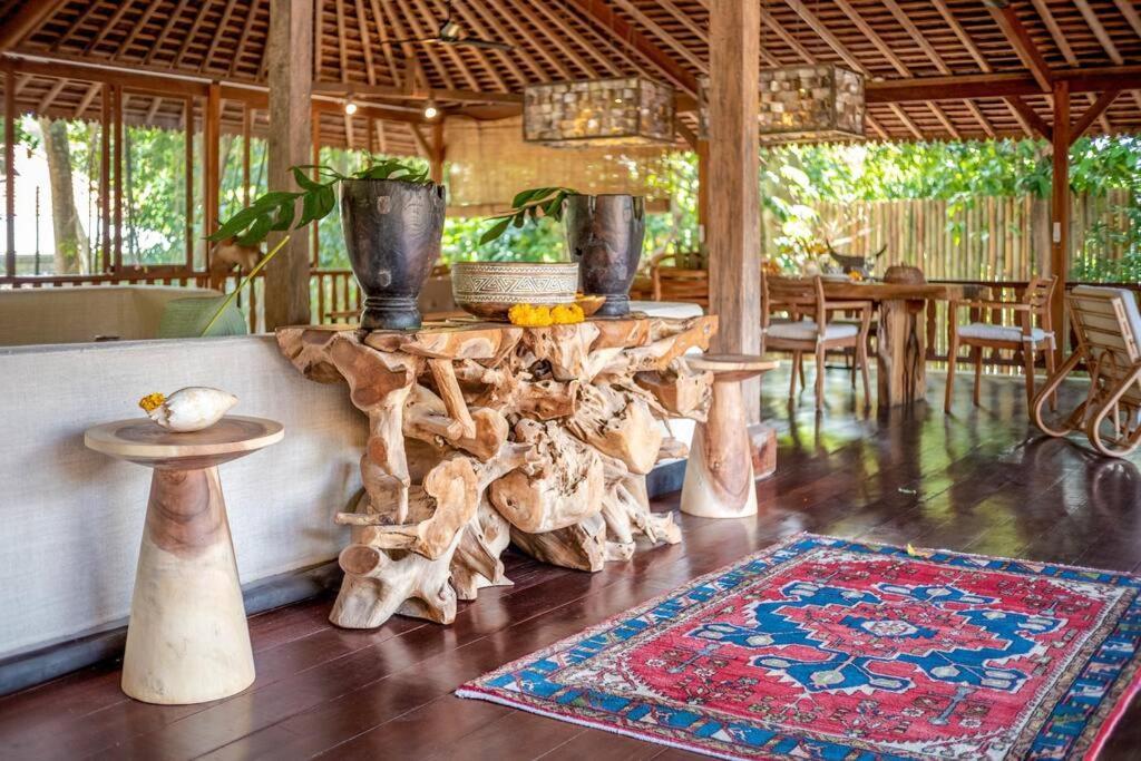 Secret River Villa - Luxury Villa 5 Bedrooms - Kerobokan - Canggu ภายนอก รูปภาพ